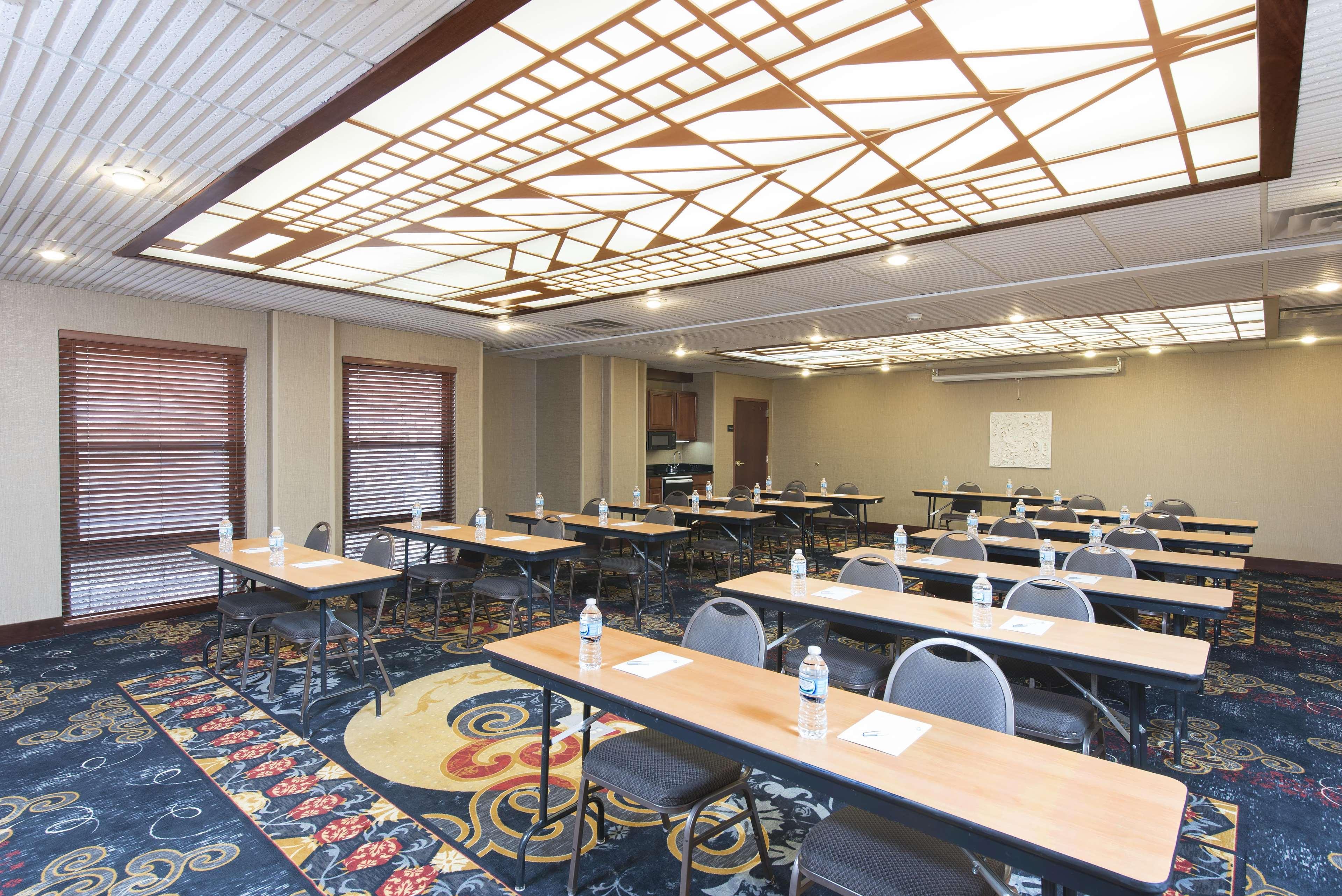 Hampton Inn Сеймур Экстерьер фото