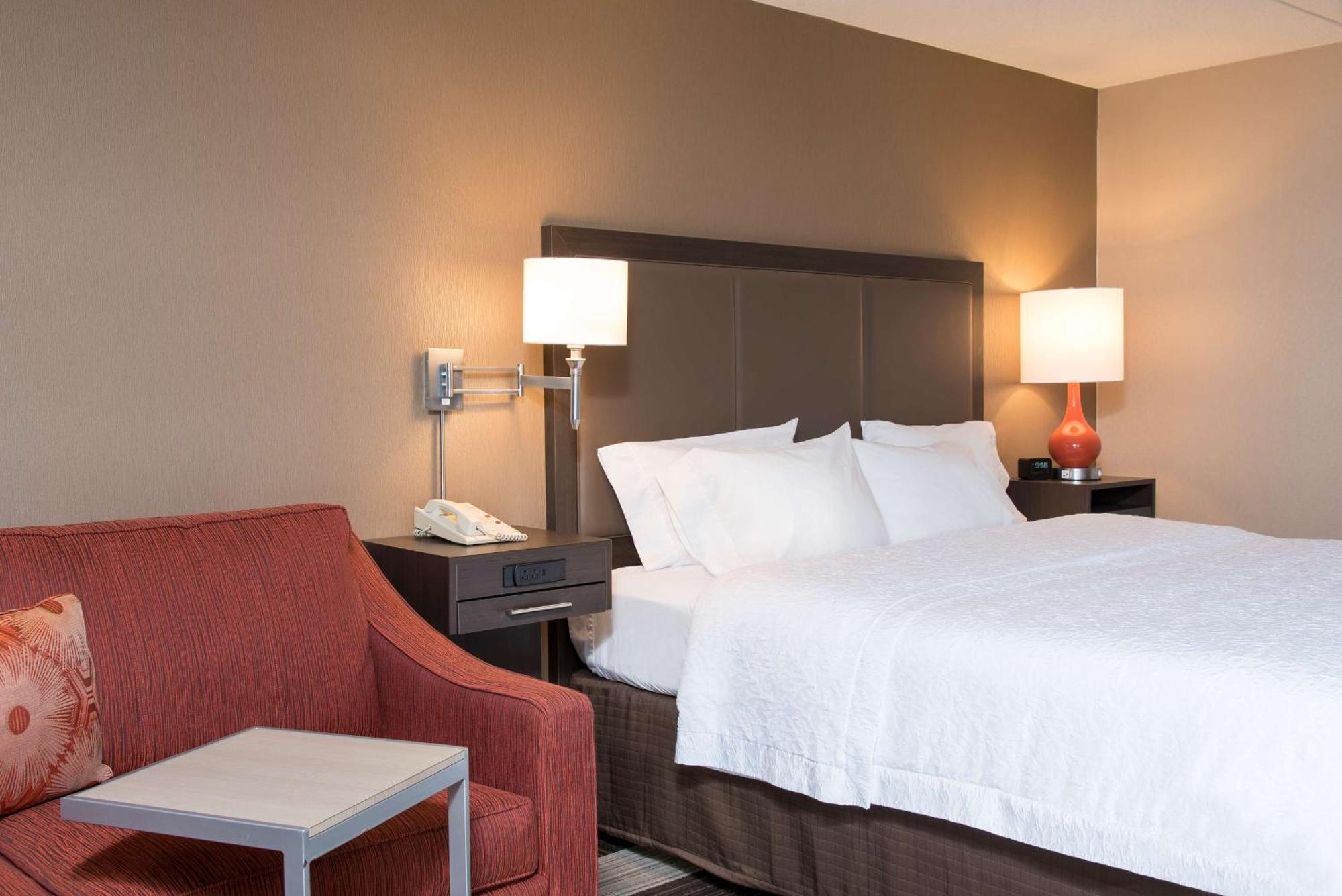 Hampton Inn Сеймур Экстерьер фото