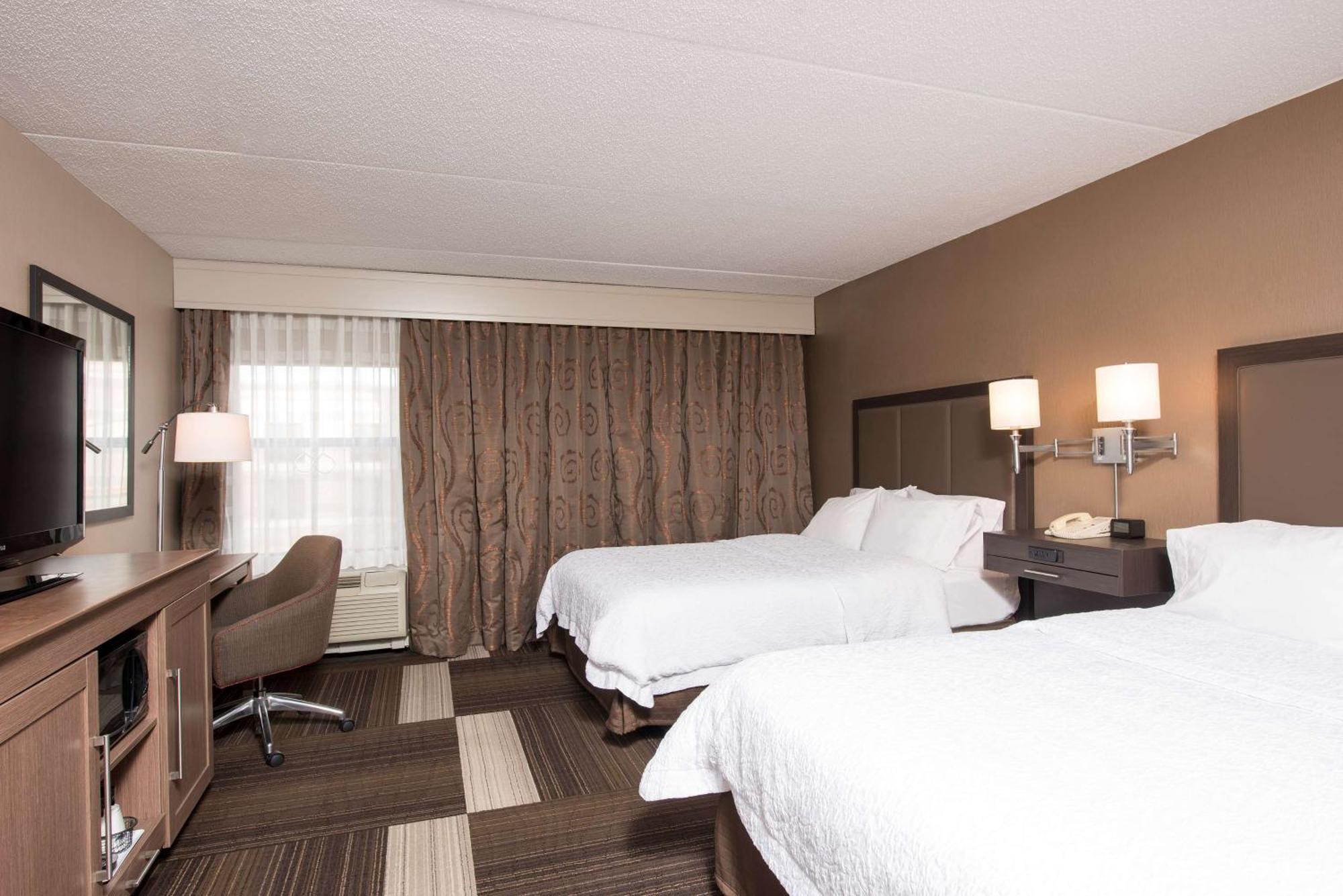 Hampton Inn Сеймур Экстерьер фото