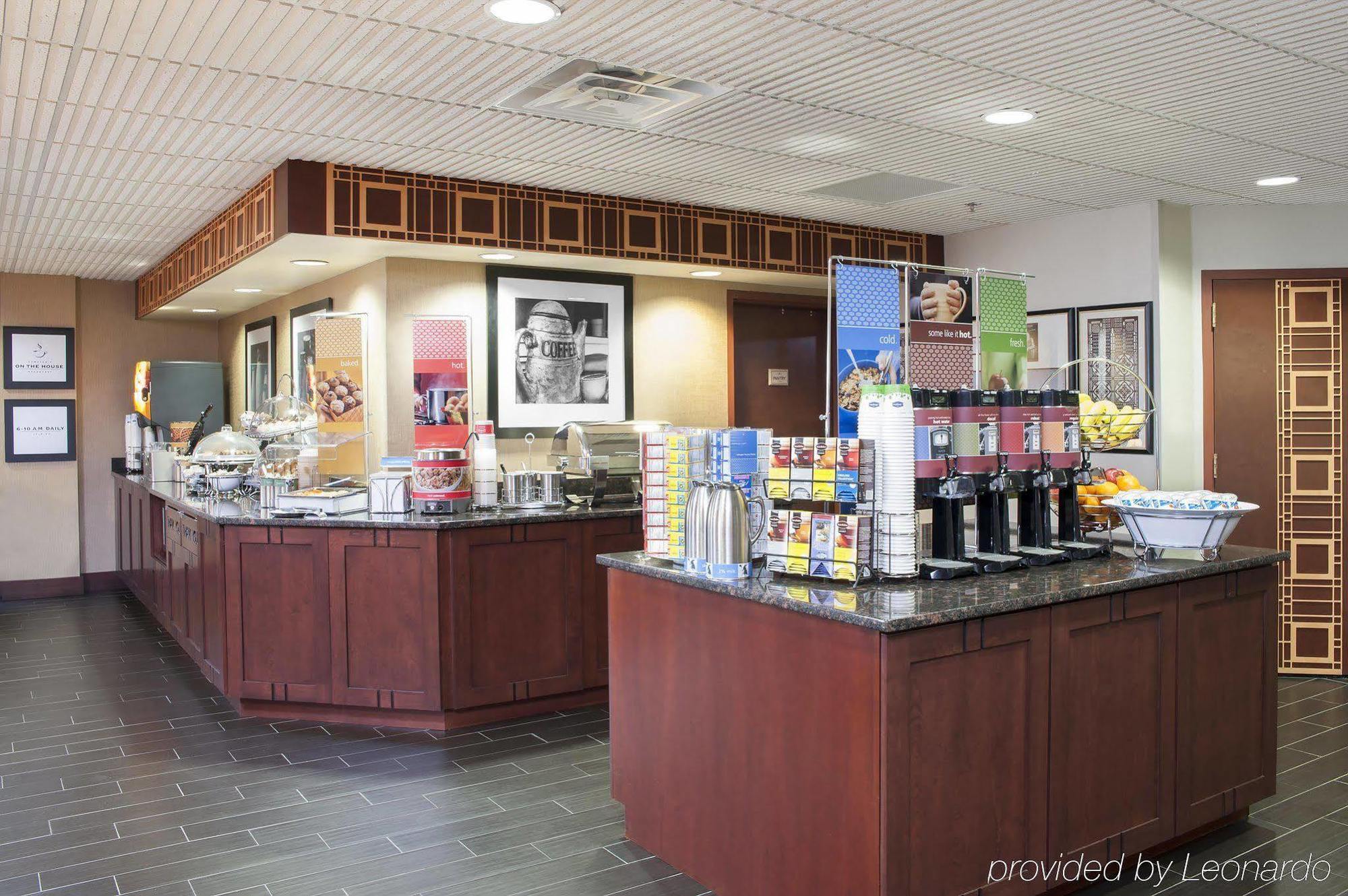 Hampton Inn Сеймур Экстерьер фото